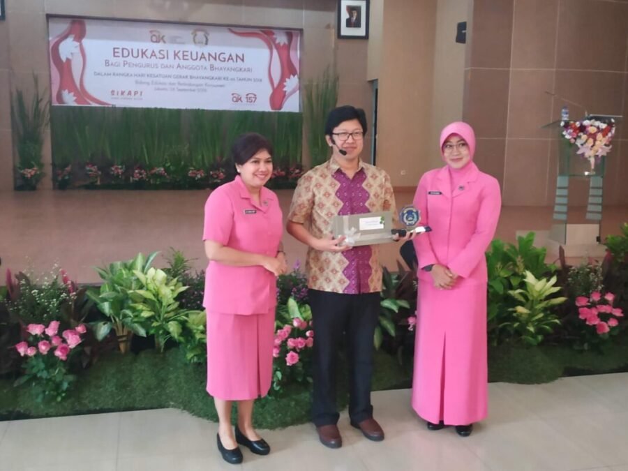 Dokumentasi kegiatan Andreas Hartono, CFP