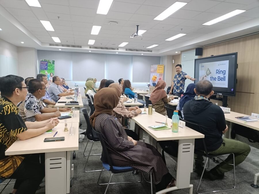 Dokumentasi kegiatan Andreas Hartono, CFP